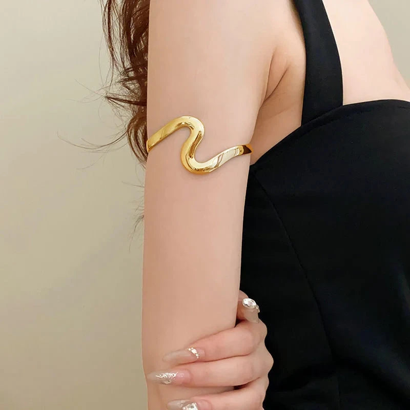 Metal Leaf Arm Cuff